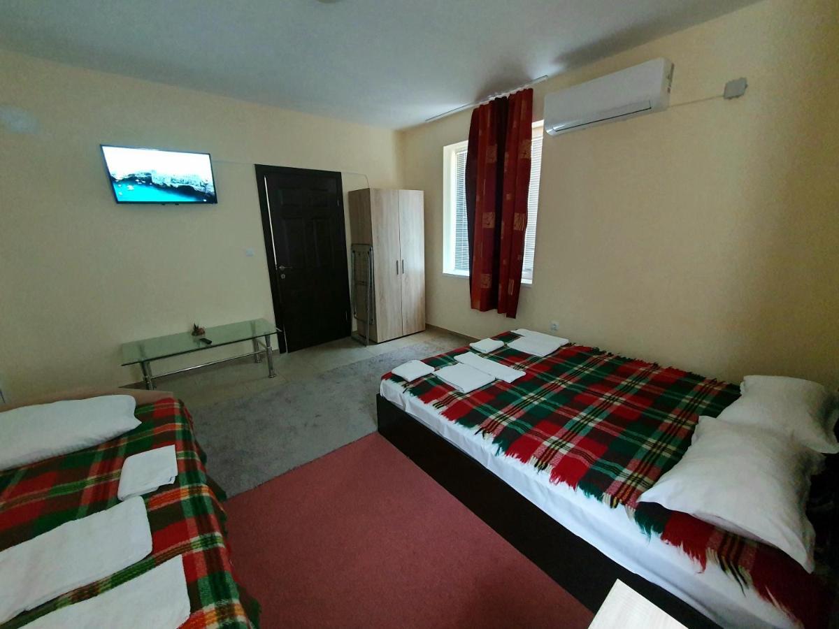 Viriks Hotel Burgas Ngoại thất bức ảnh
