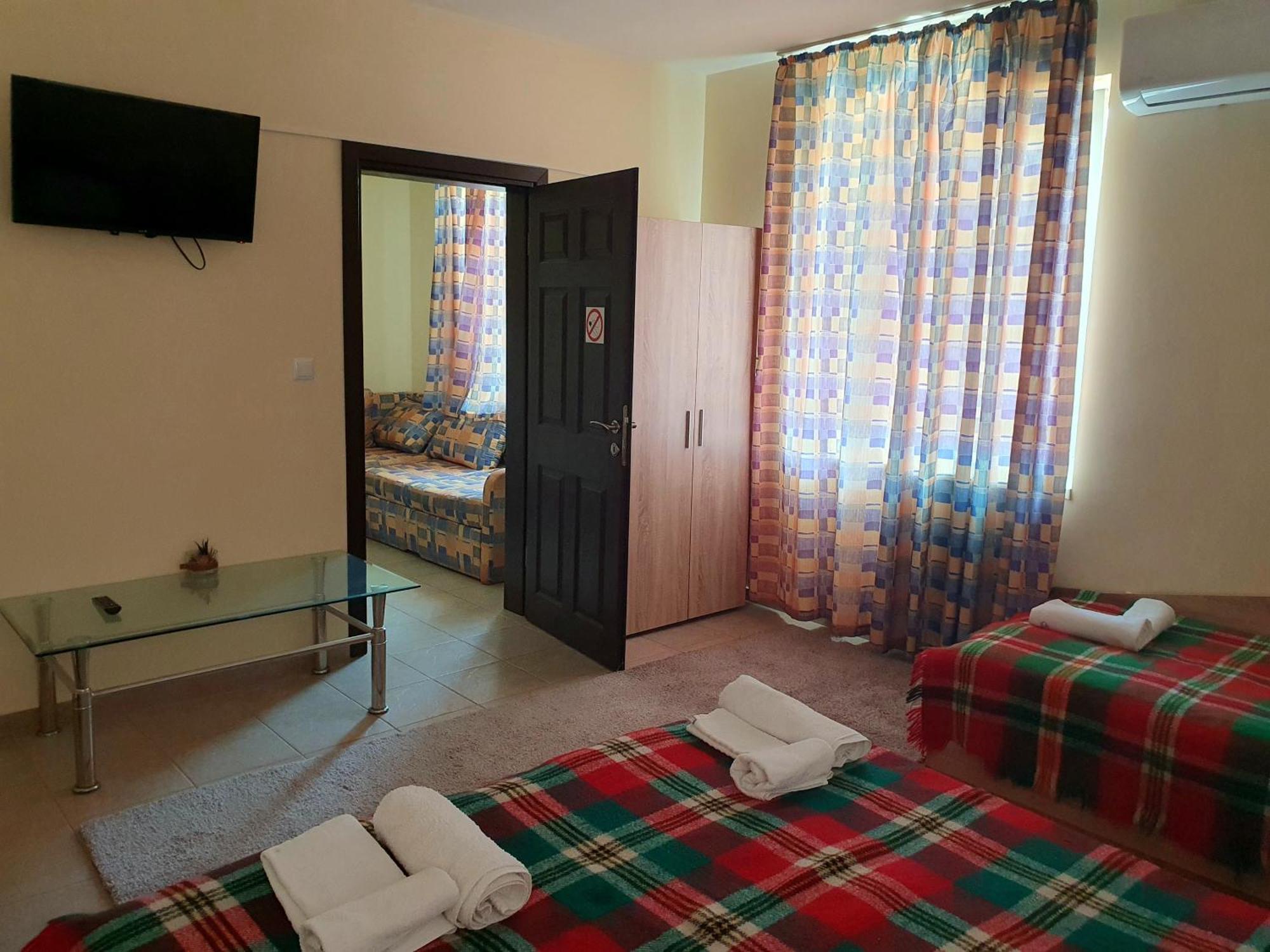 Viriks Hotel Burgas Ngoại thất bức ảnh