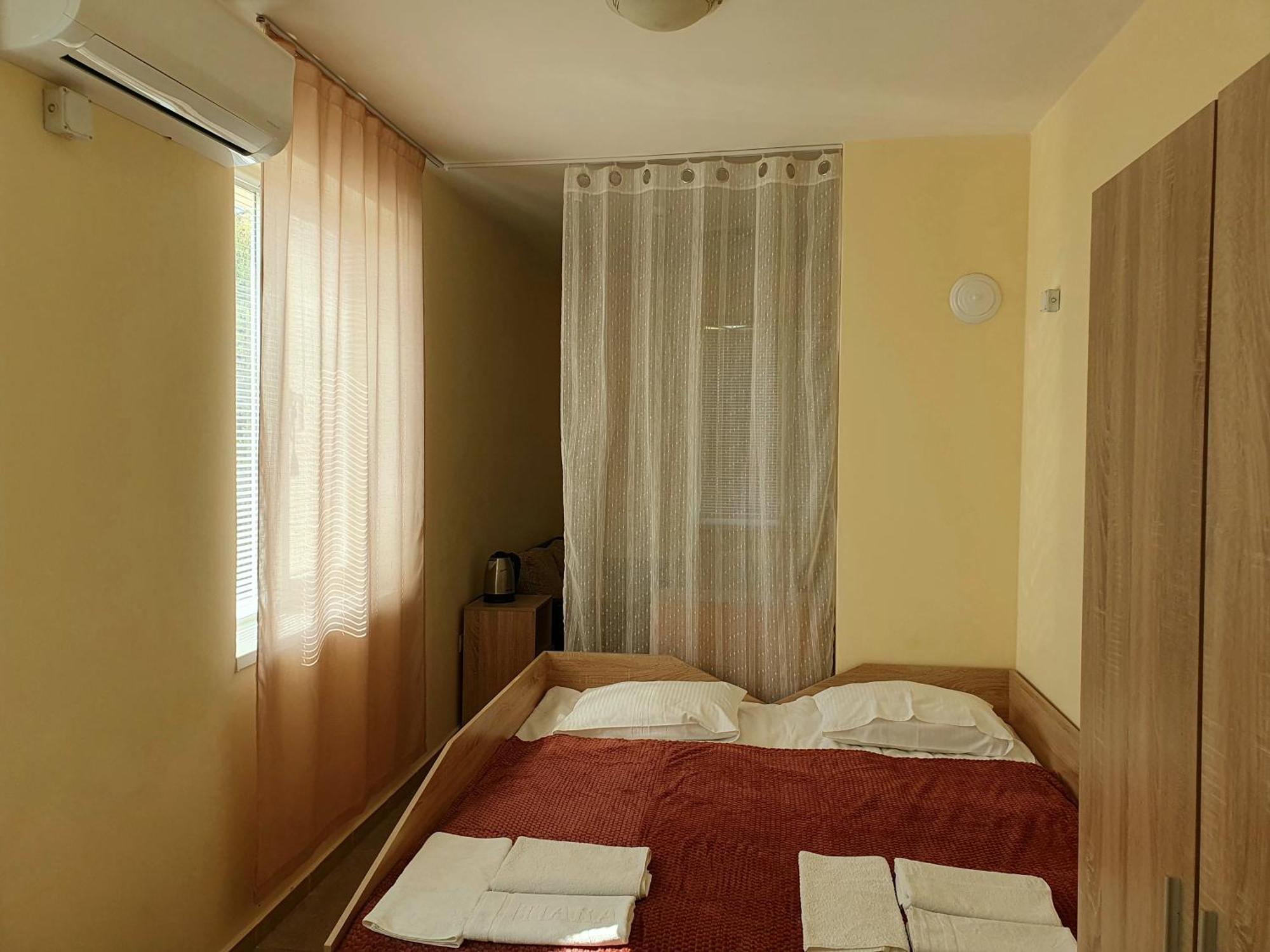 Viriks Hotel Burgas Ngoại thất bức ảnh