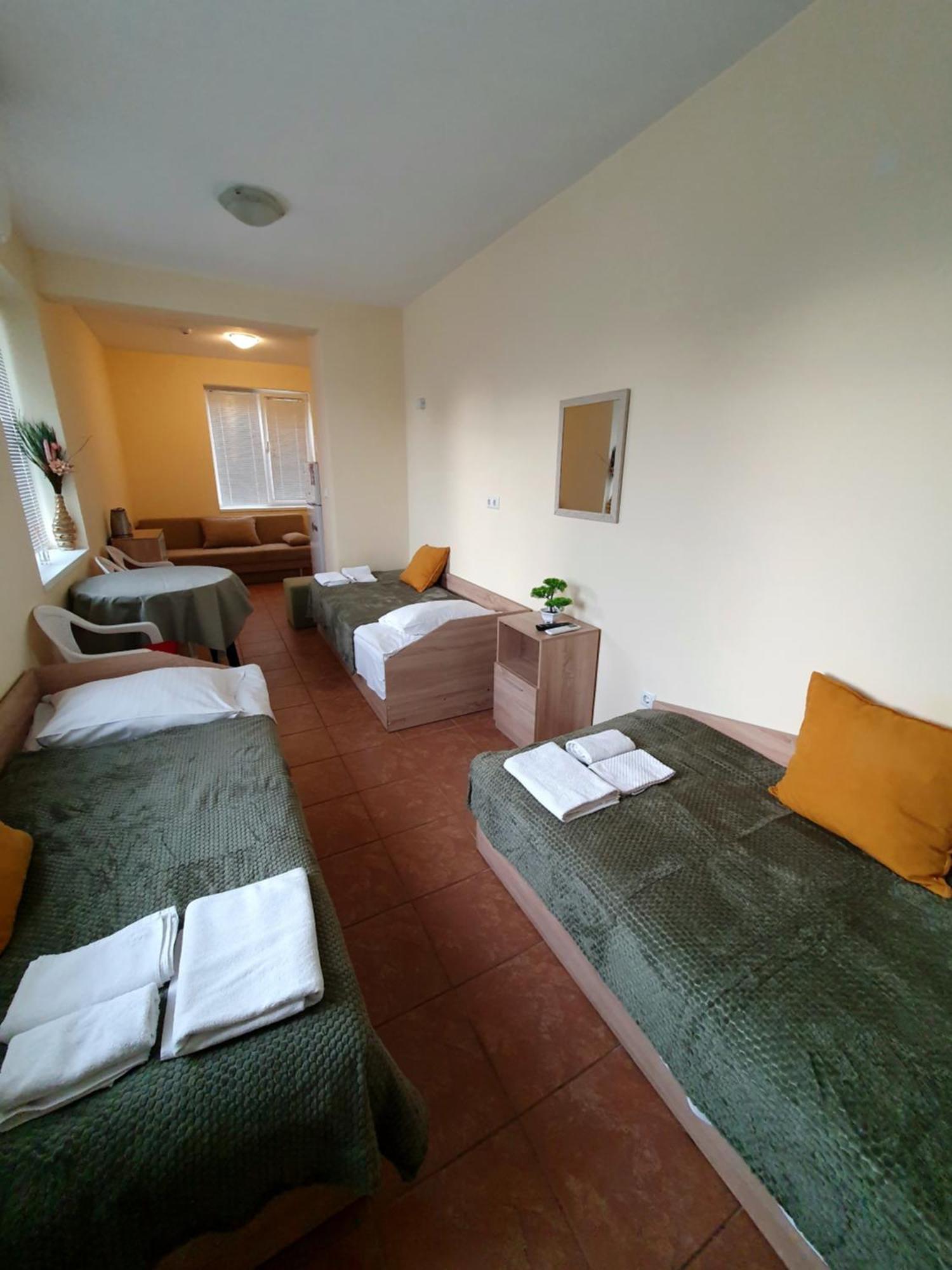 Viriks Hotel Burgas Ngoại thất bức ảnh