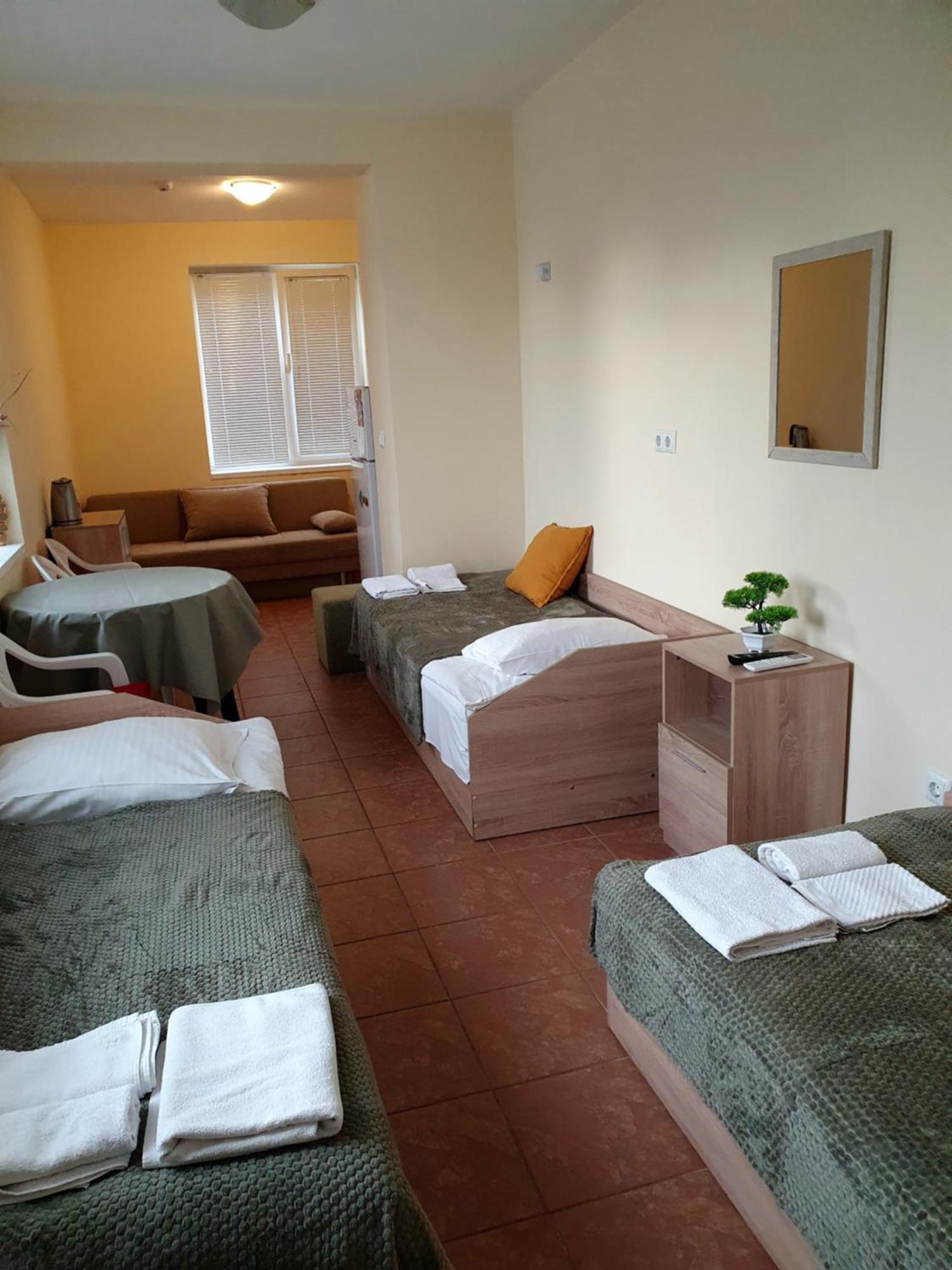 Viriks Hotel Burgas Ngoại thất bức ảnh